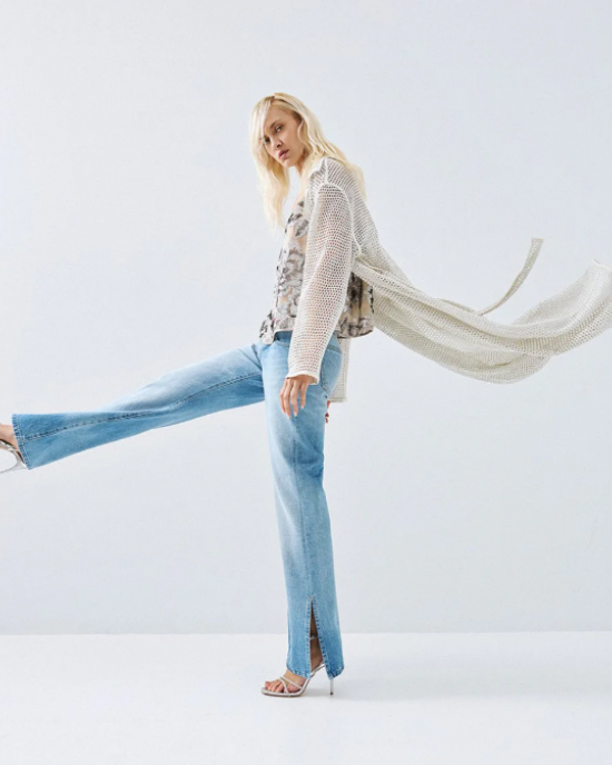 Denim καμπάνα με ανοίγματα