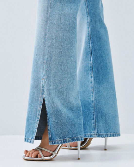 Denim καμπάνα με ανοίγματα