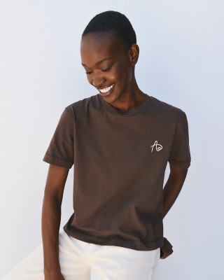 T-shirt με κεντημένο μονόγραμμα